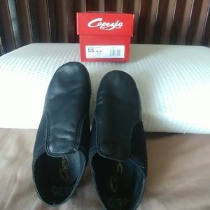 Capezio, Black Dance/Jazz Slip-On Shoes